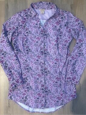 Duluth Trading Company Lavender Floral Long Sleeve Gardening Button-Up Shirt